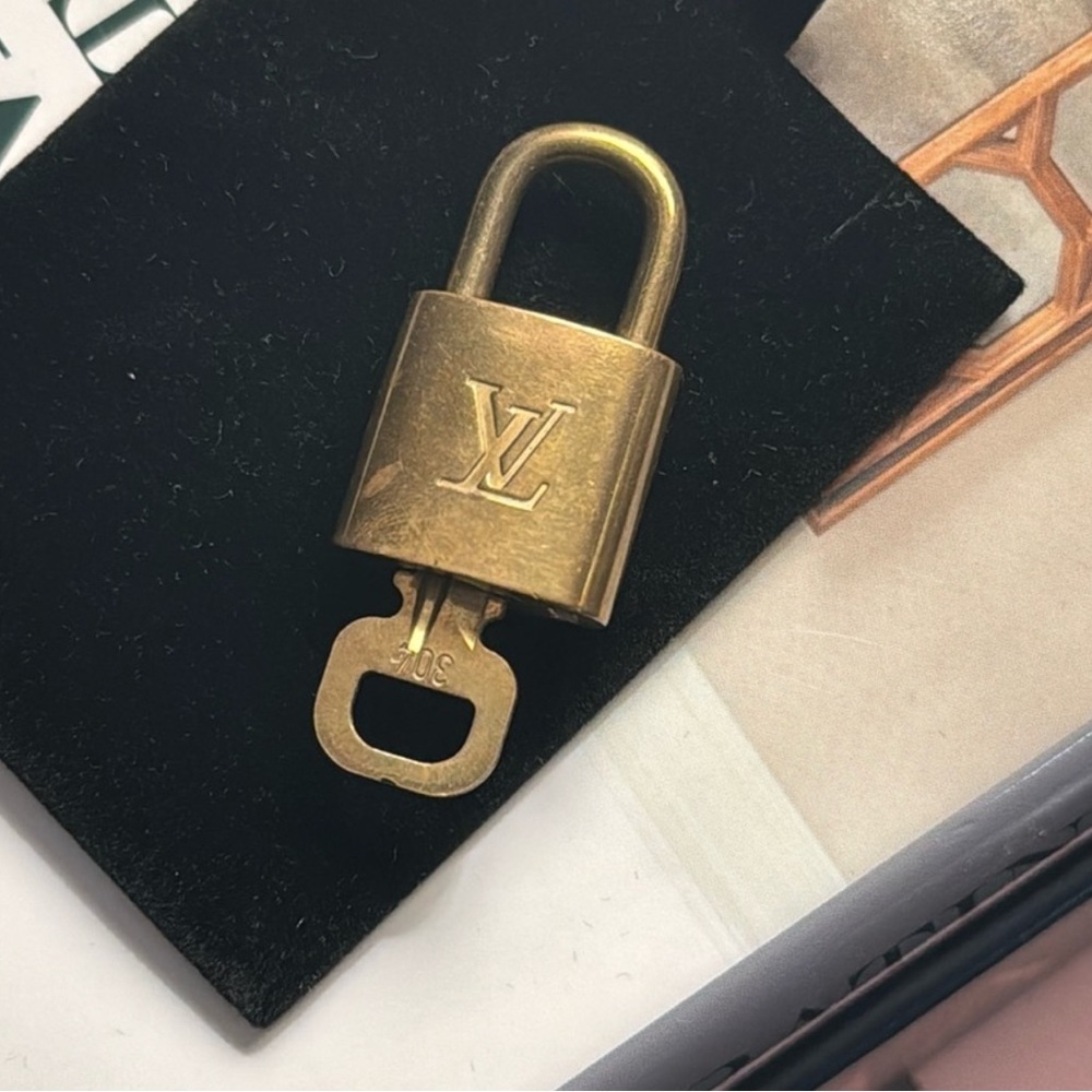 Louis Vuitton lock and key